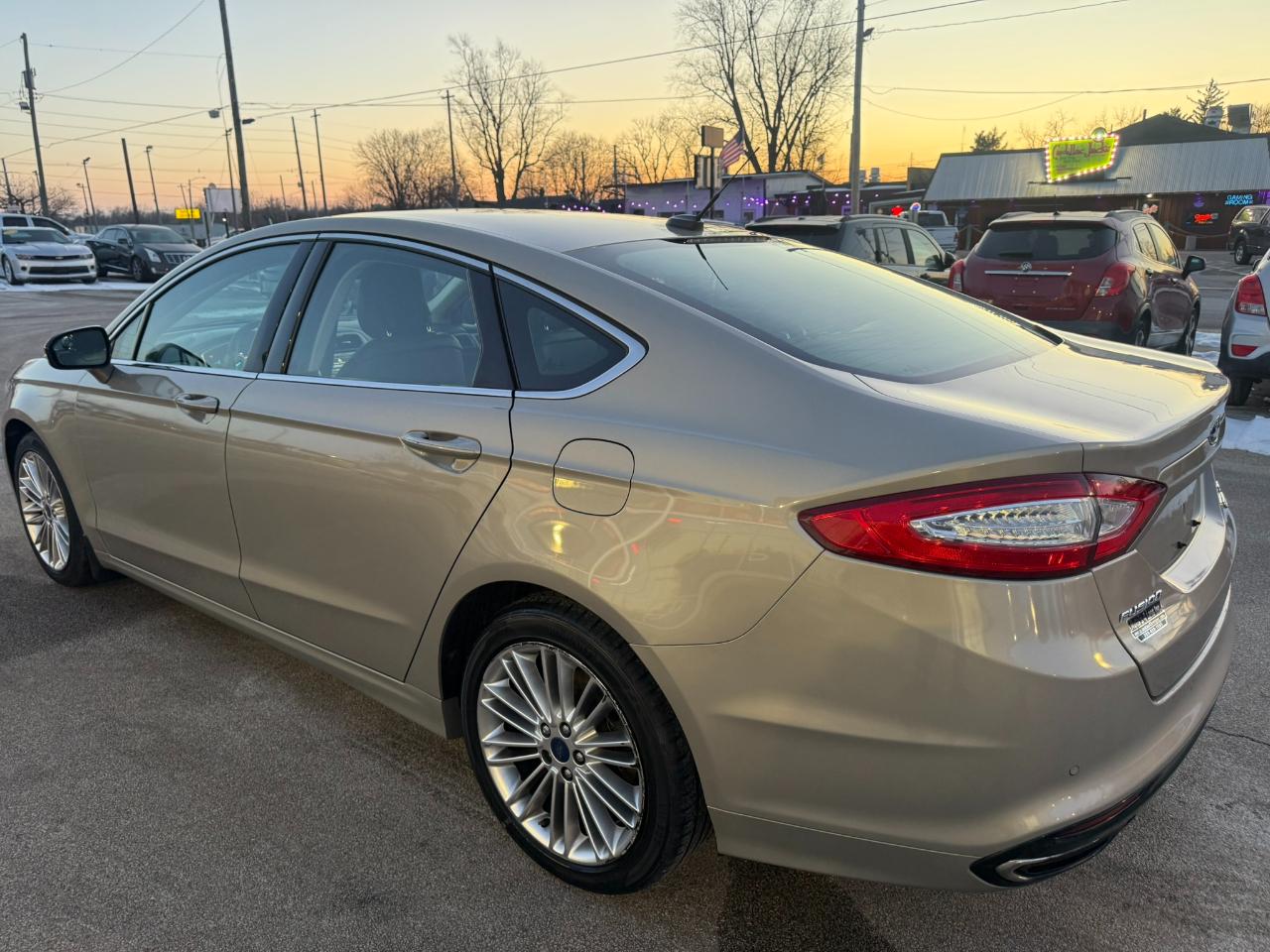 Ford Fusion 4dr Sdn SE FWD 2015