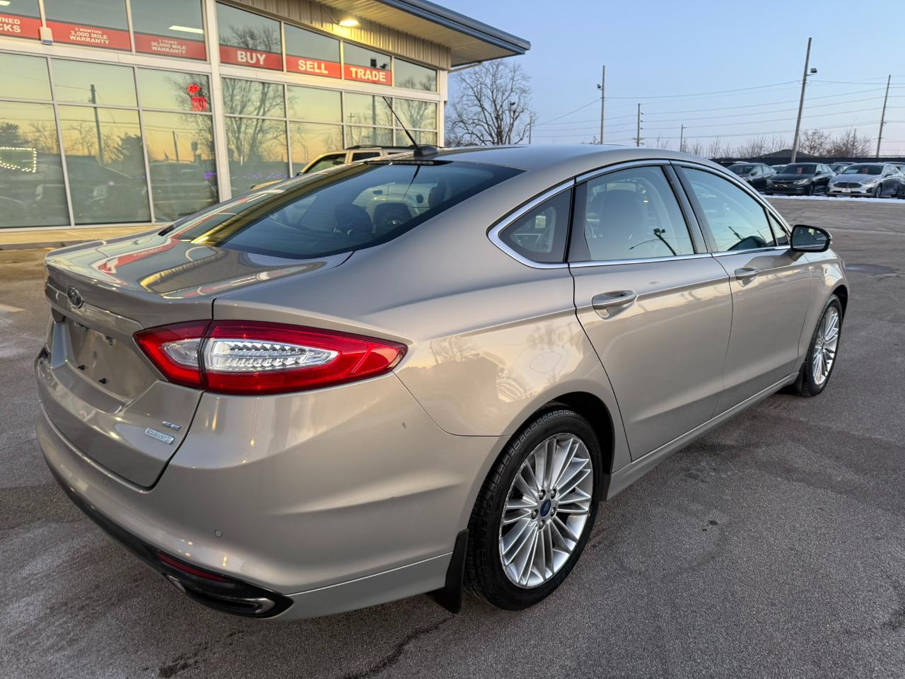 Ford Fusion 4dr Sdn SE FWD 2015