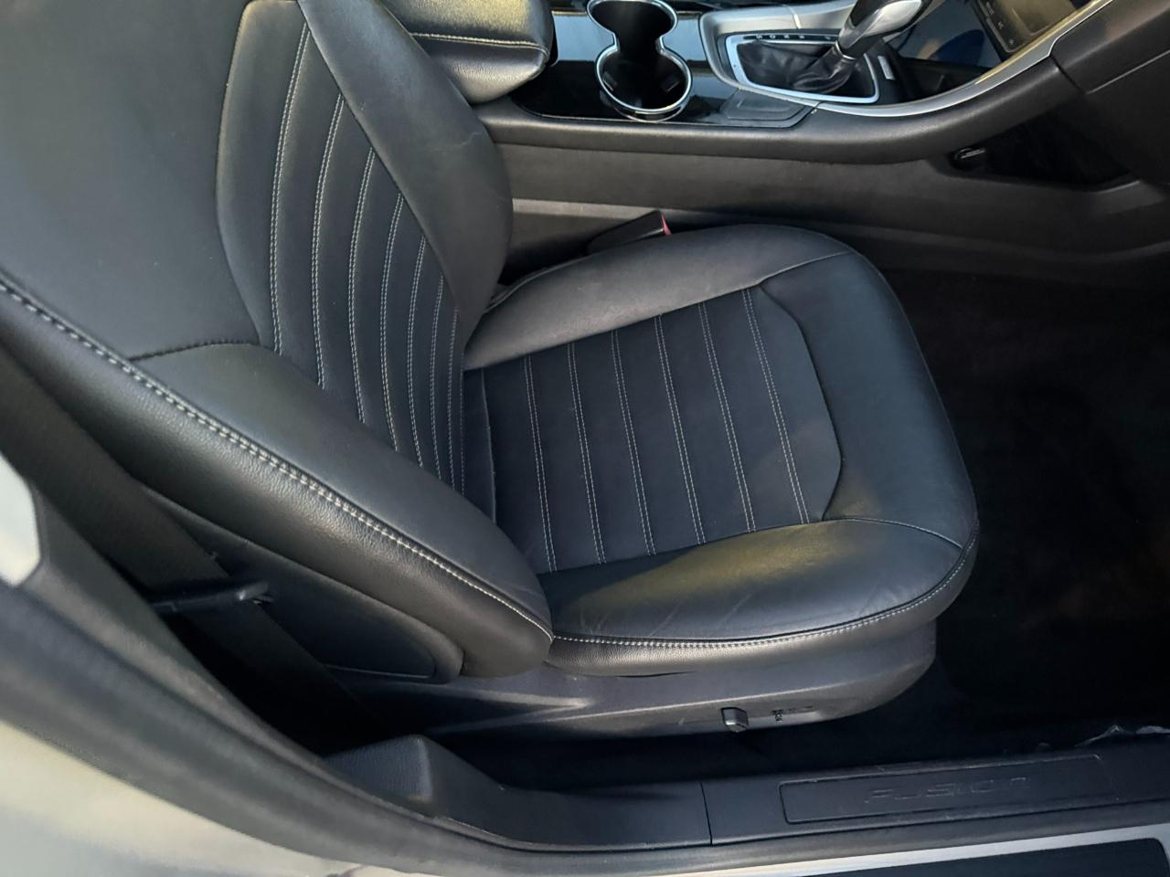 Ford Fusion 4dr Sdn SE FWD 2015