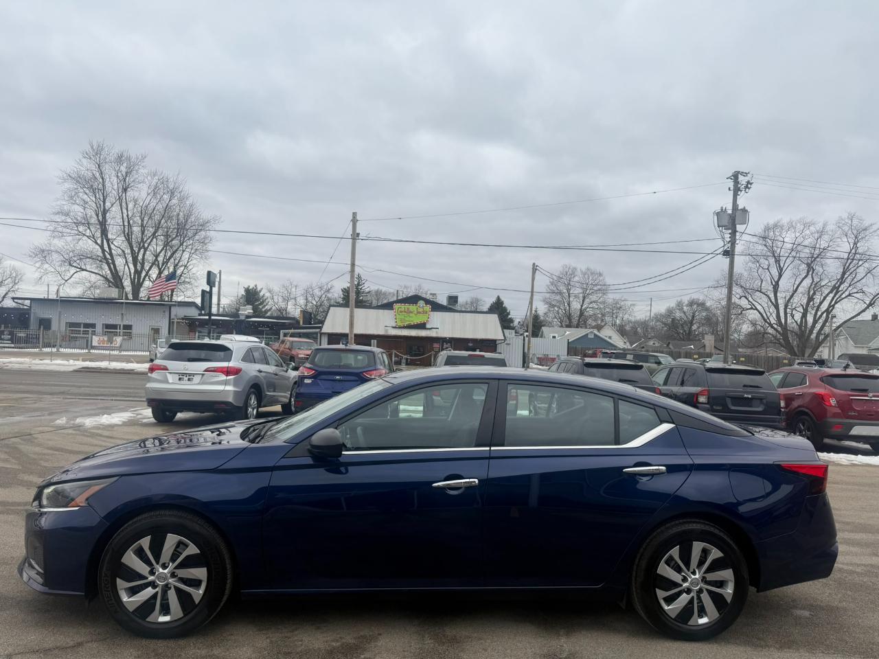 Nissan Altima 2.5 S Sedan 2024