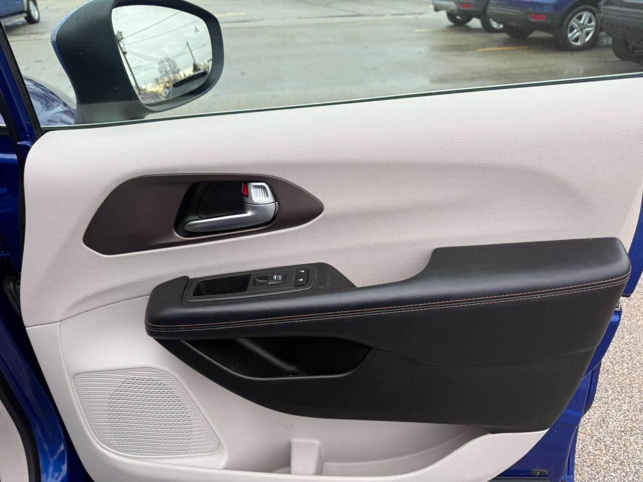 Chrysler Pacifica L FWD 2018