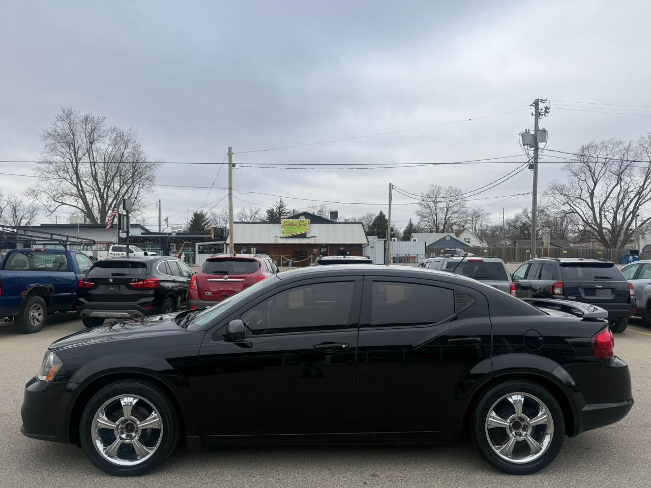 Dodge Avenger 4dr Sdn SXT 2013