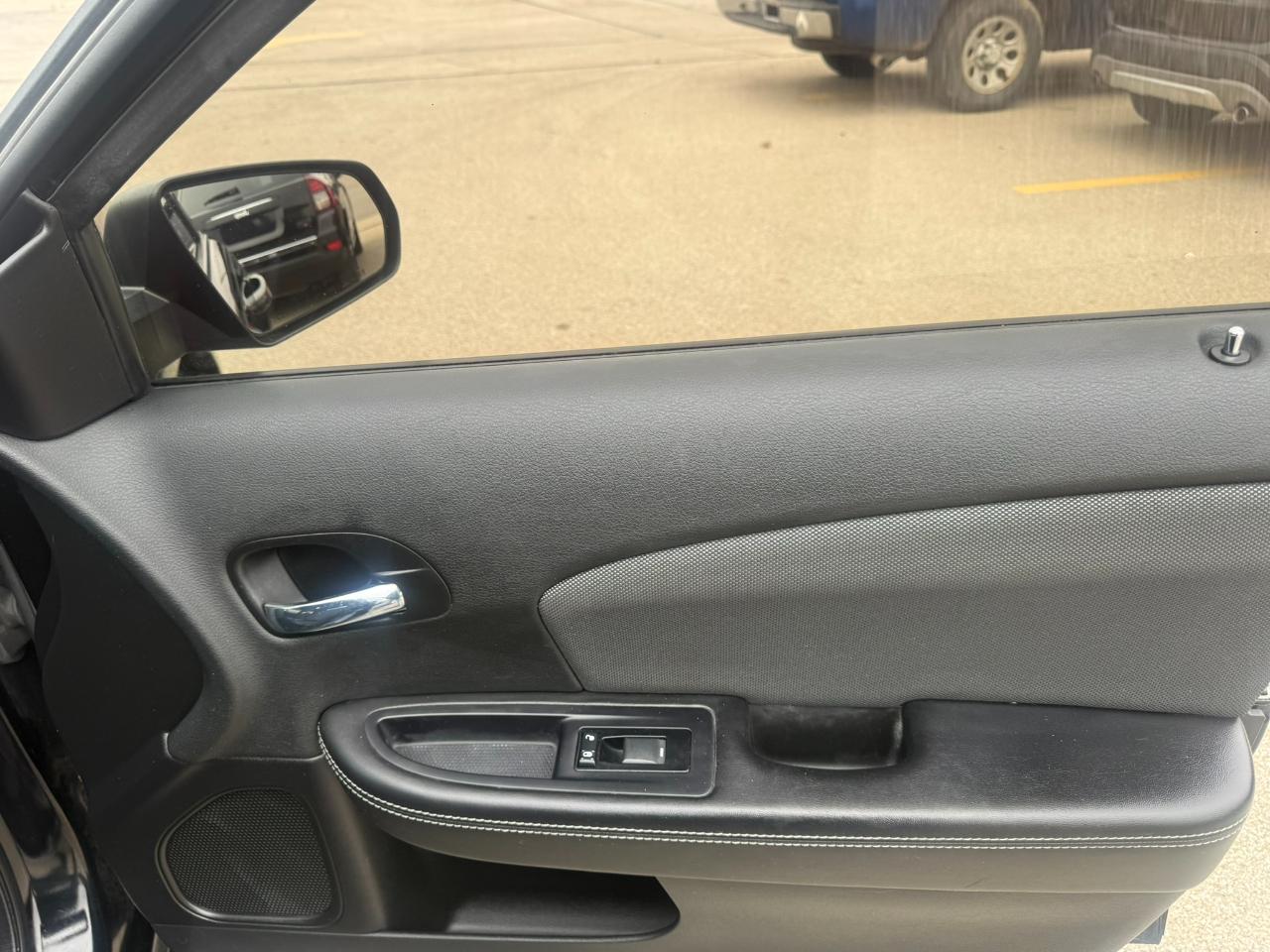 Dodge Avenger 4dr Sdn SXT 2013