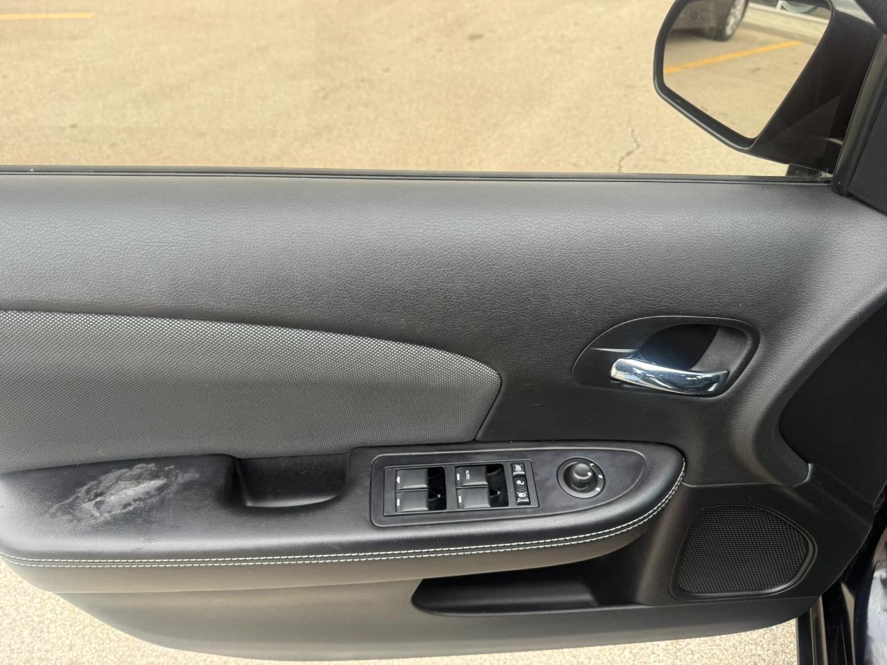 Dodge Avenger 4dr Sdn SXT 2013