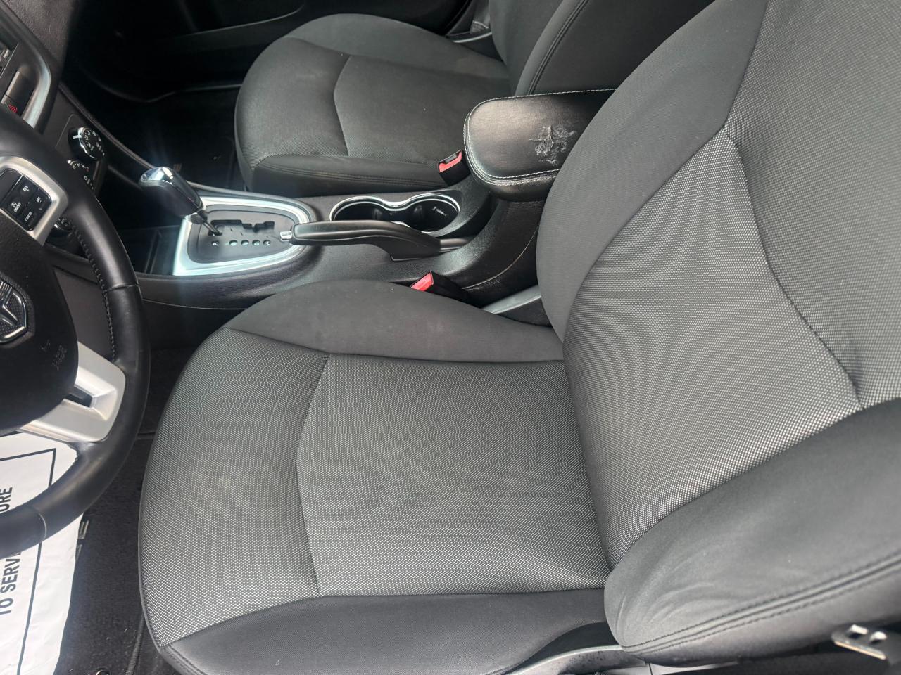 Dodge Avenger 4dr Sdn SXT 2013