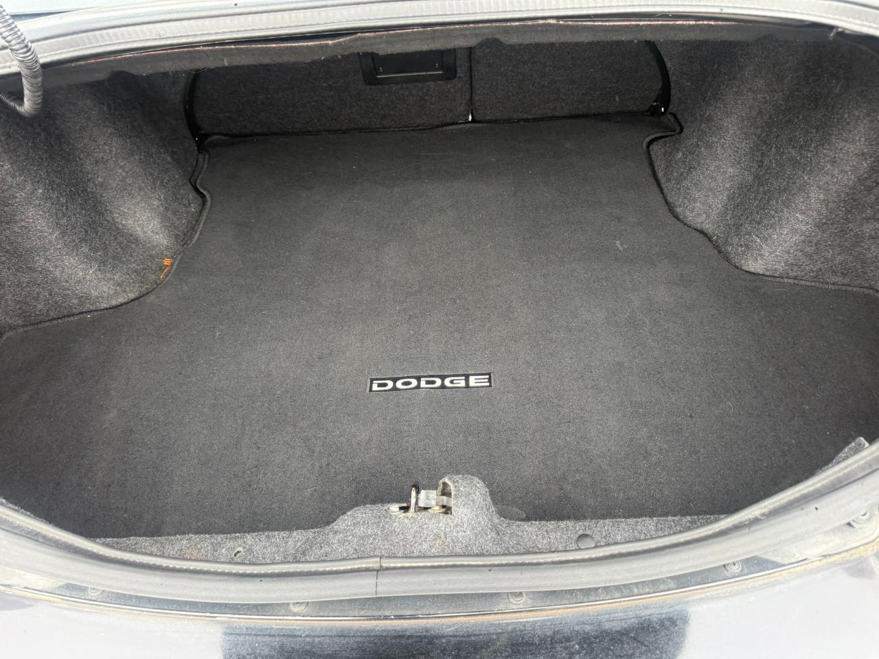 Dodge Avenger 4dr Sdn SXT 2013