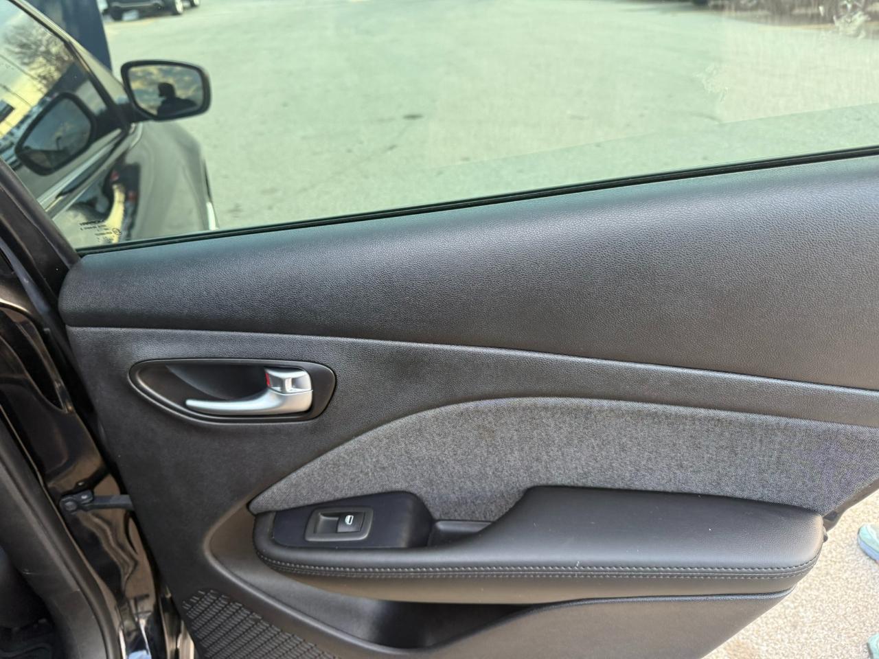 Dodge Dart 4dr Sdn SXT 2013