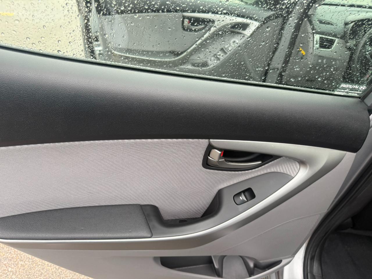 Hyundai Elantra 4dr Sdn Auto GLS (Ulsan Plant) 2013