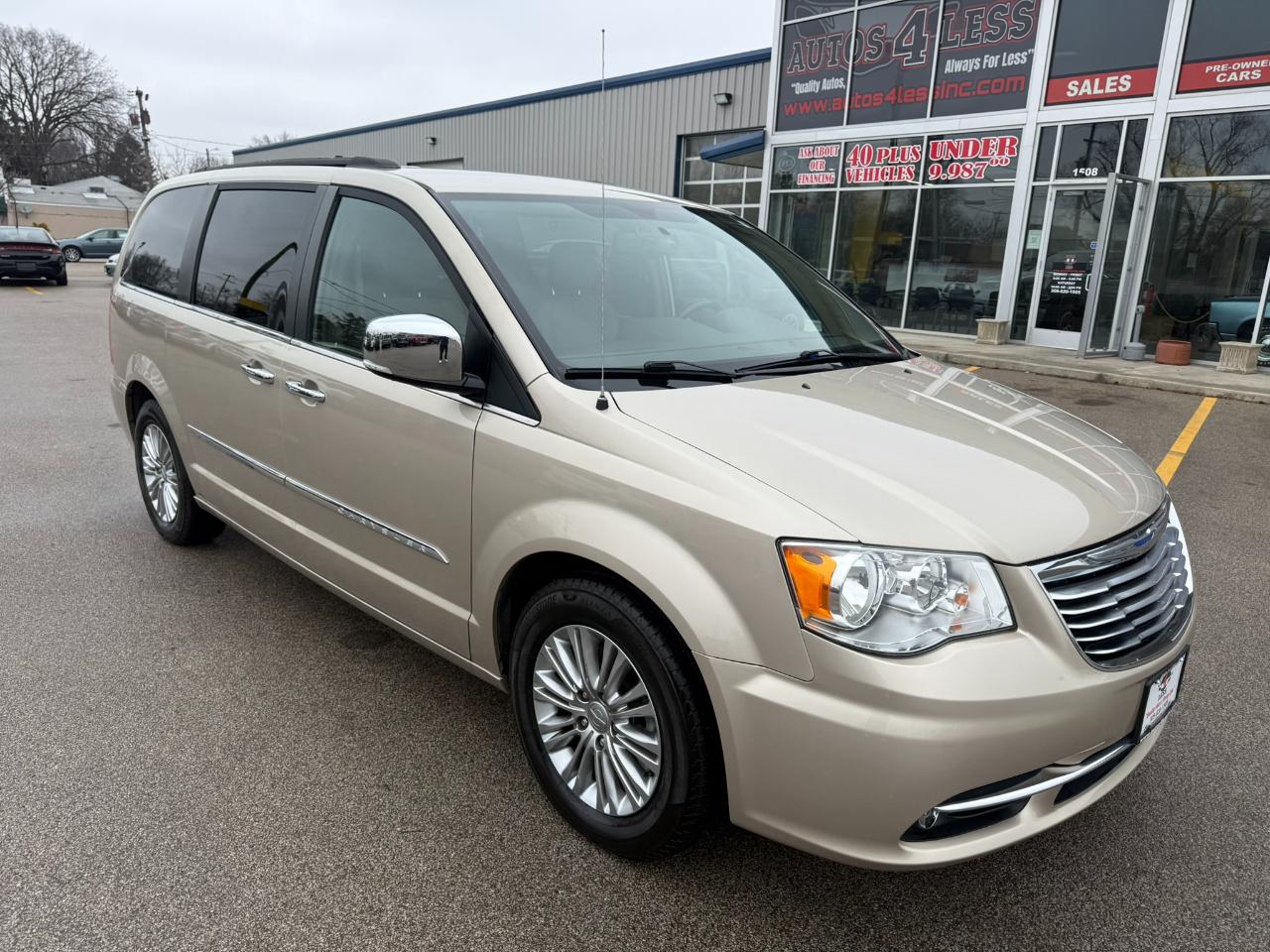 Chrysler Town & Country 4dr Wgn Touring-L 2015