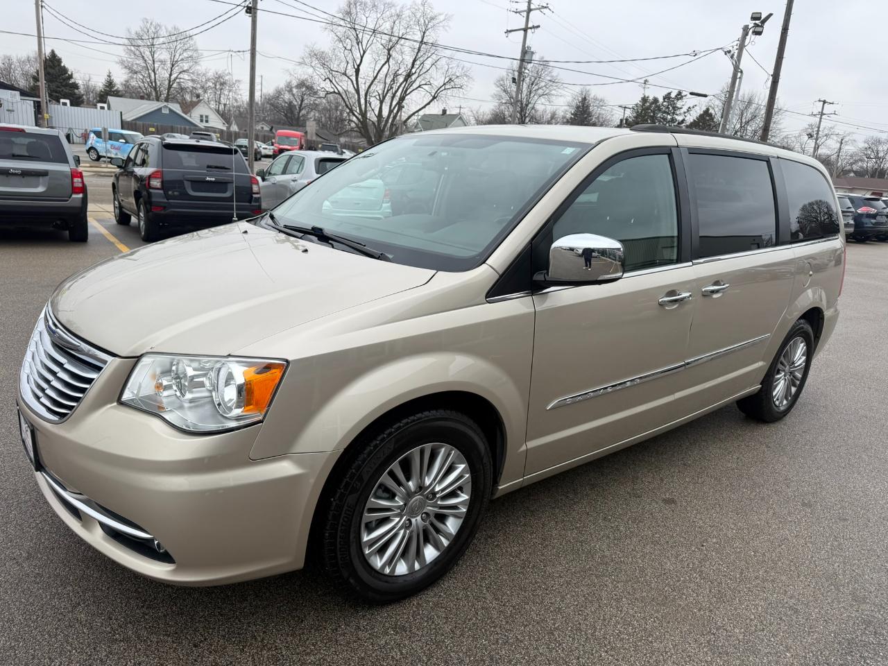 Chrysler Town & Country 4dr Wgn Touring-L 2015