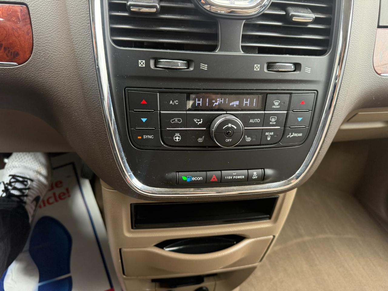 Chrysler Town & Country 4dr Wgn Touring-L 2015