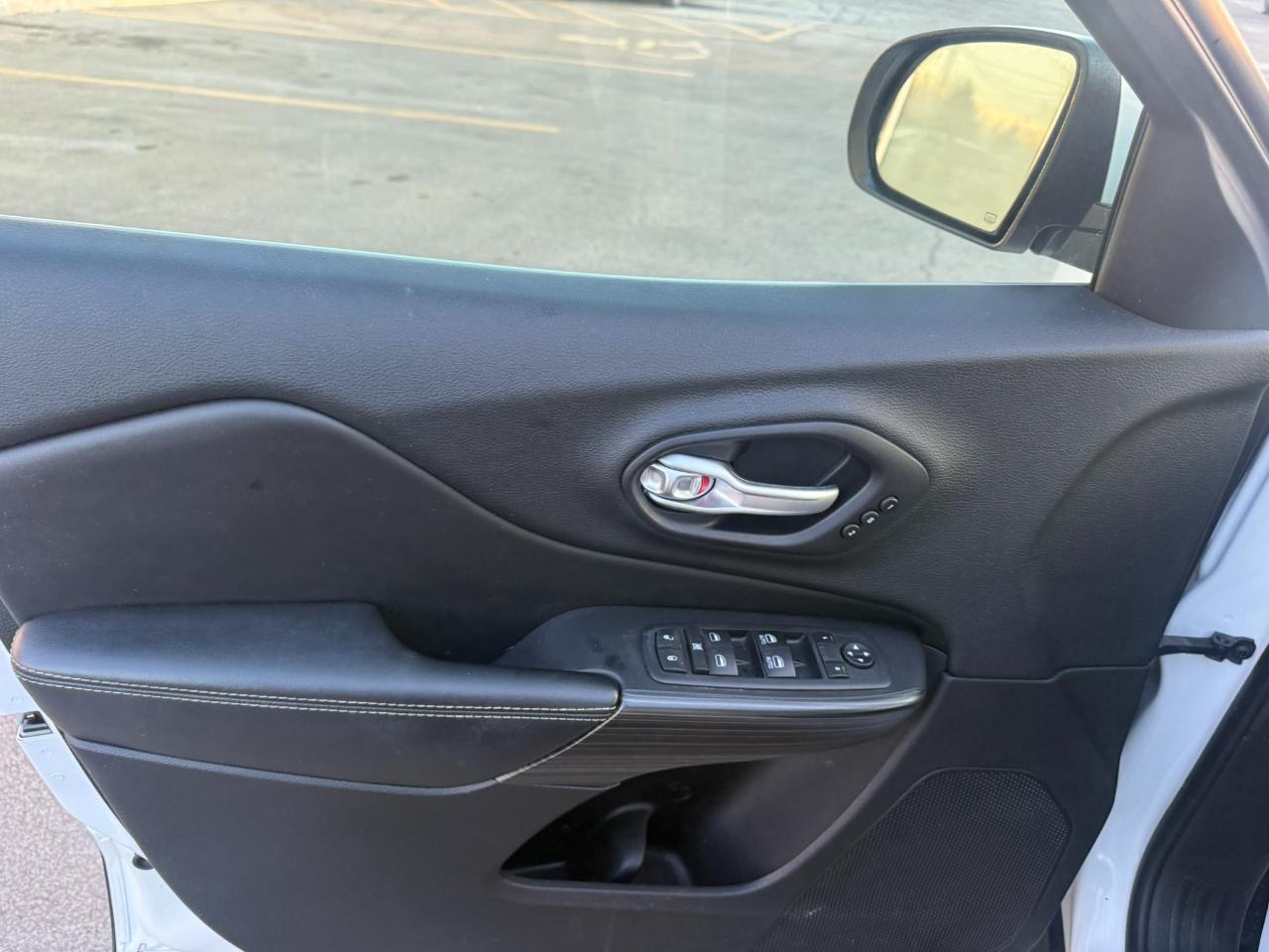 Jeep Cherokee 4WD 4dr Limited 2015