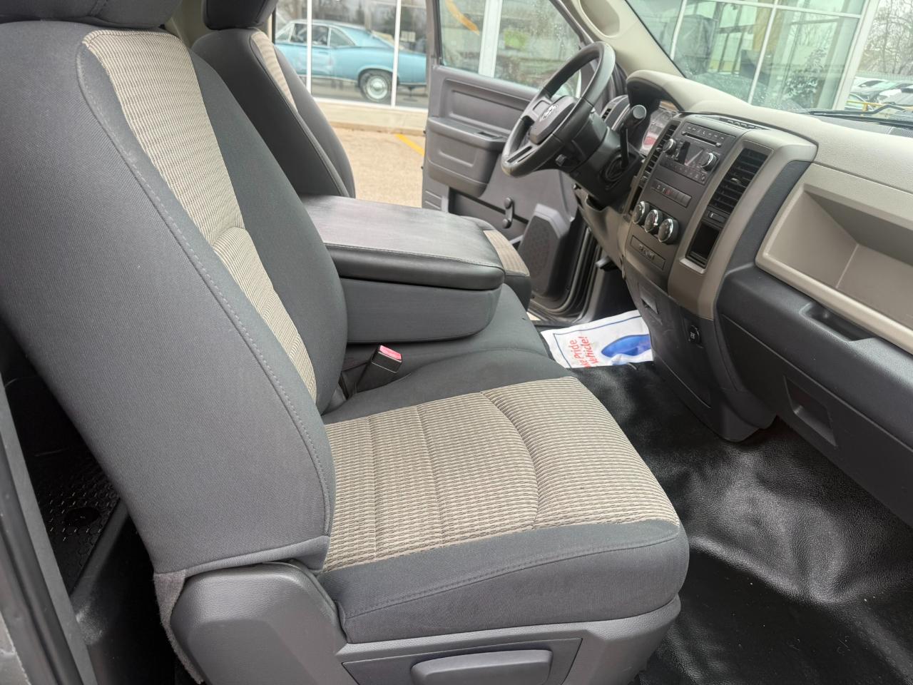 RAM 1500 2WD Reg Cab 140.5" Tradesman 2011