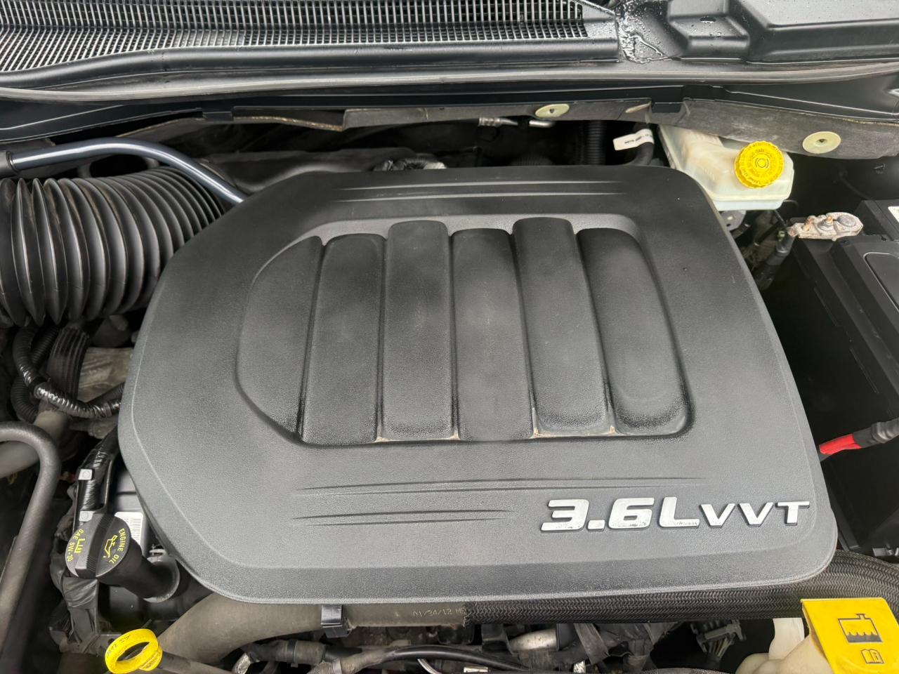 Chrysler Town & Country 4dr Wgn Touring-L 2012