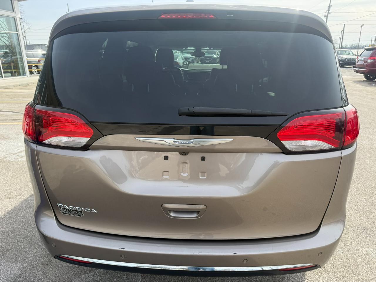 Chrysler Pacifica Touring-L FWD 2017