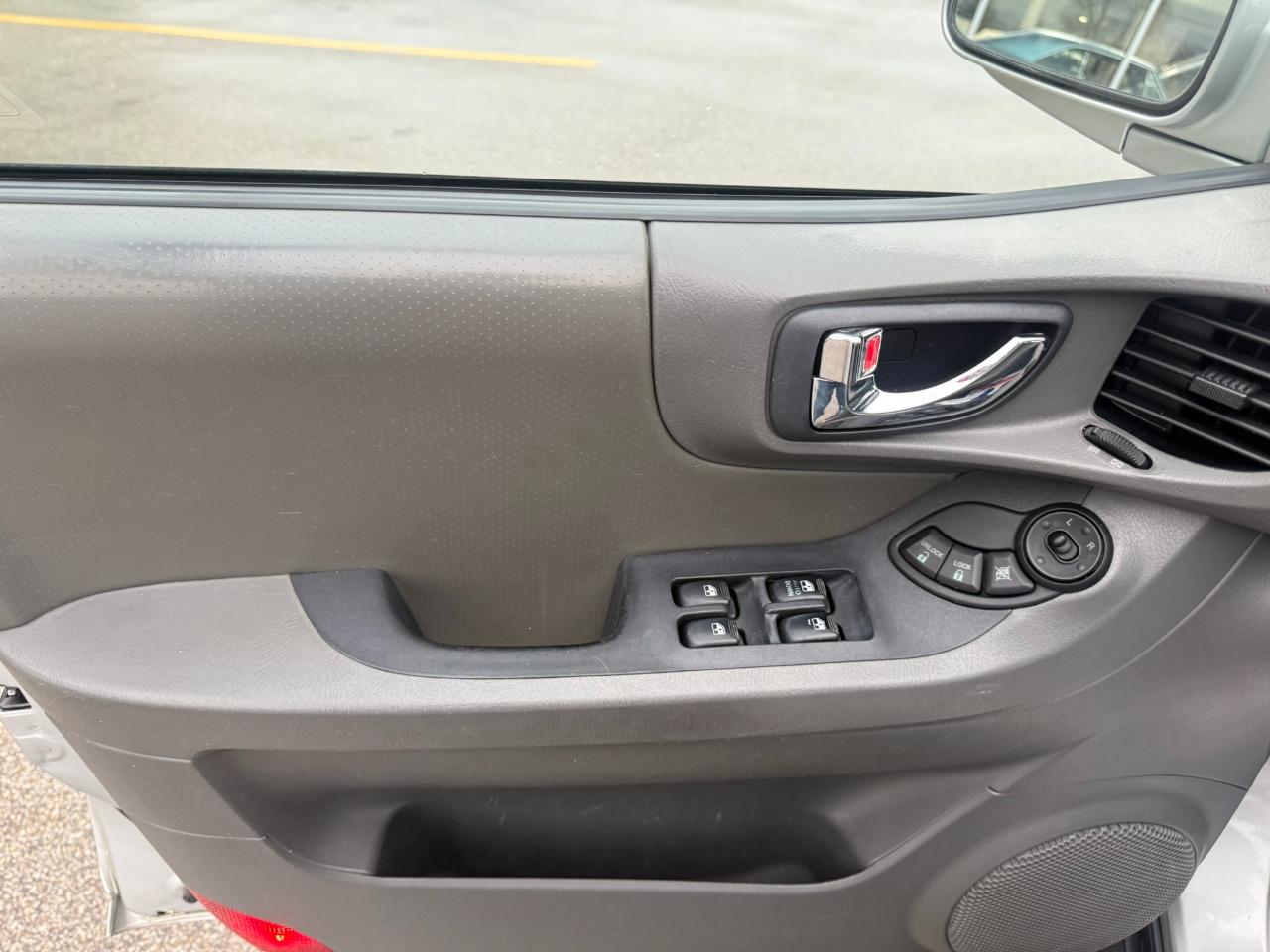 Hyundai Santa Fe 4dr GLS 2WD Auto 3.5L V6 2004