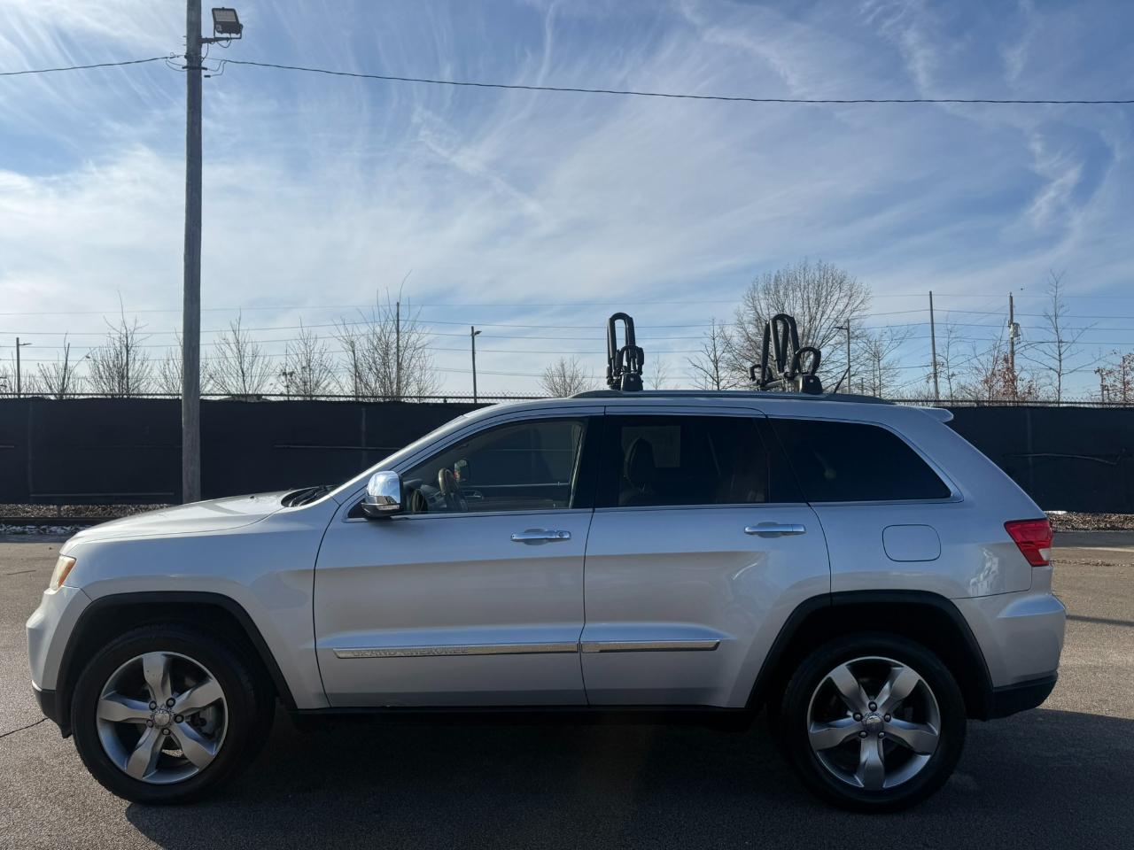 Jeep Grand Cherokee 4WD 4dr Overland 2011