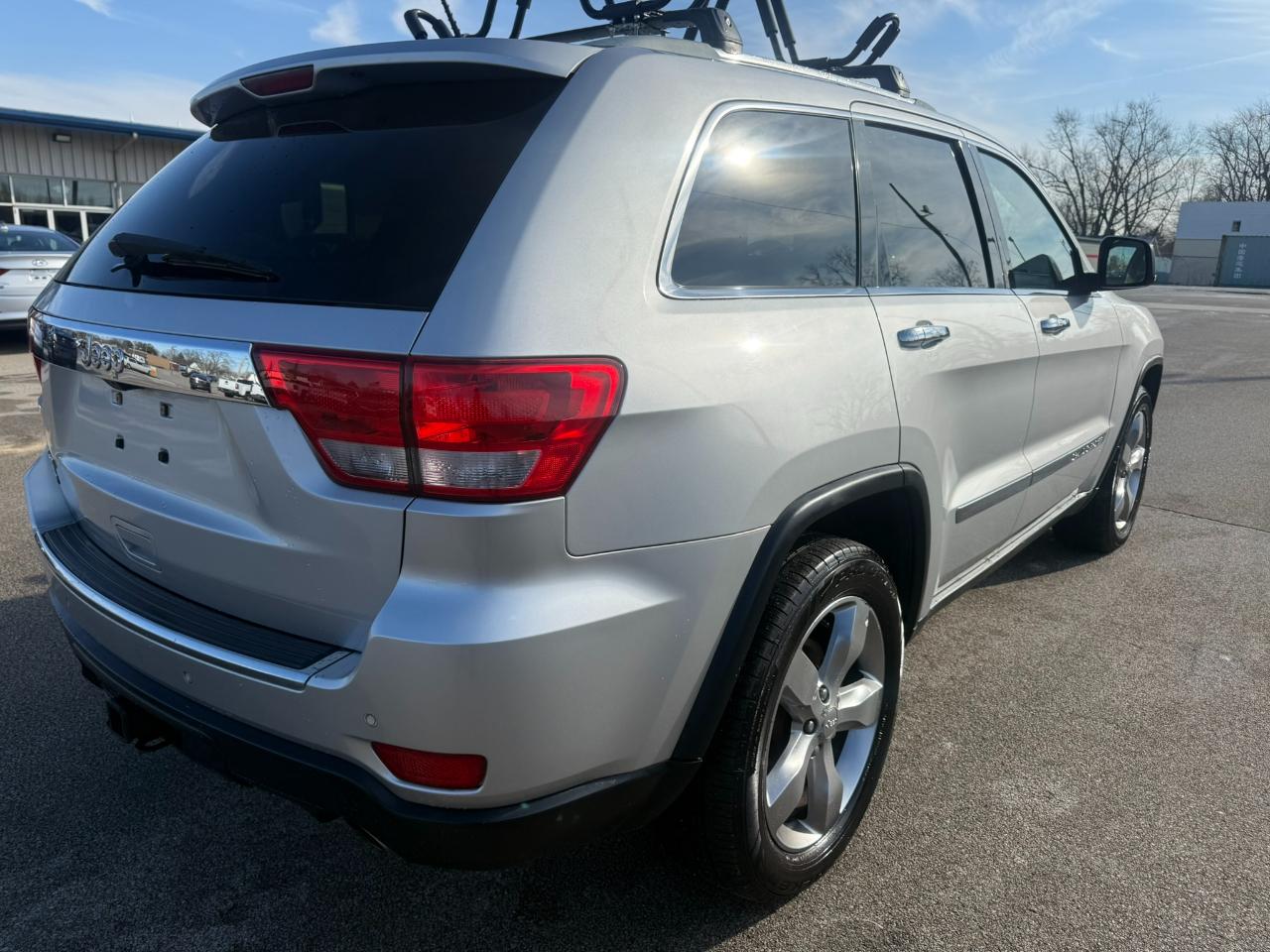 Jeep Grand Cherokee 4WD 4dr Overland 2011