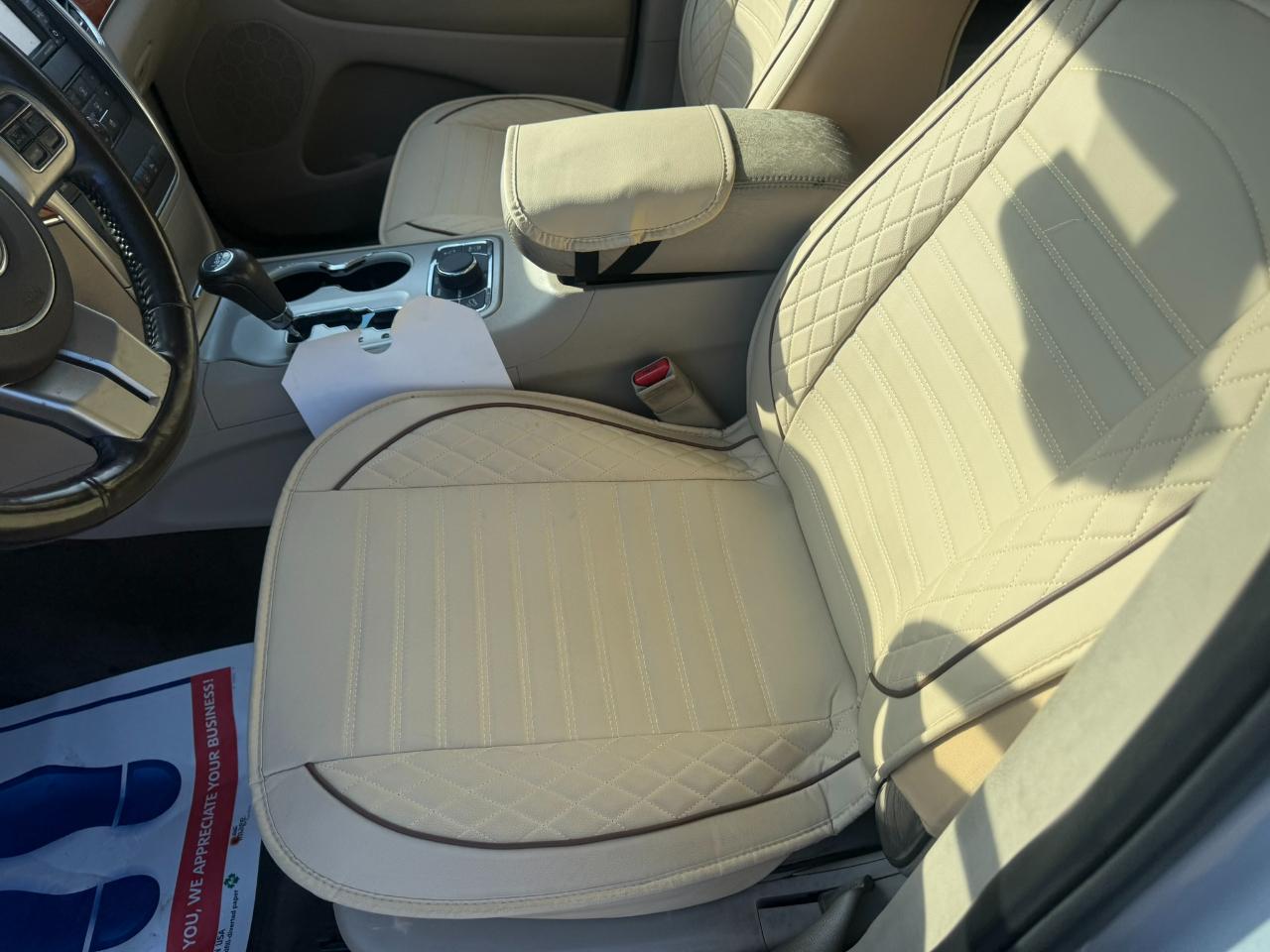 Jeep Grand Cherokee 4WD 4dr Overland 2011