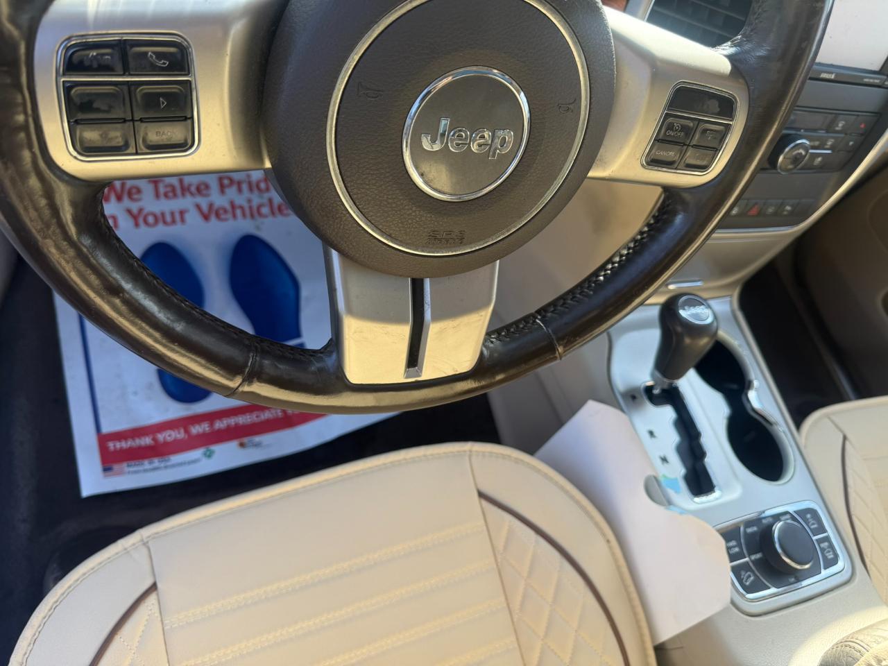 Jeep Grand Cherokee 4WD 4dr Overland 2011