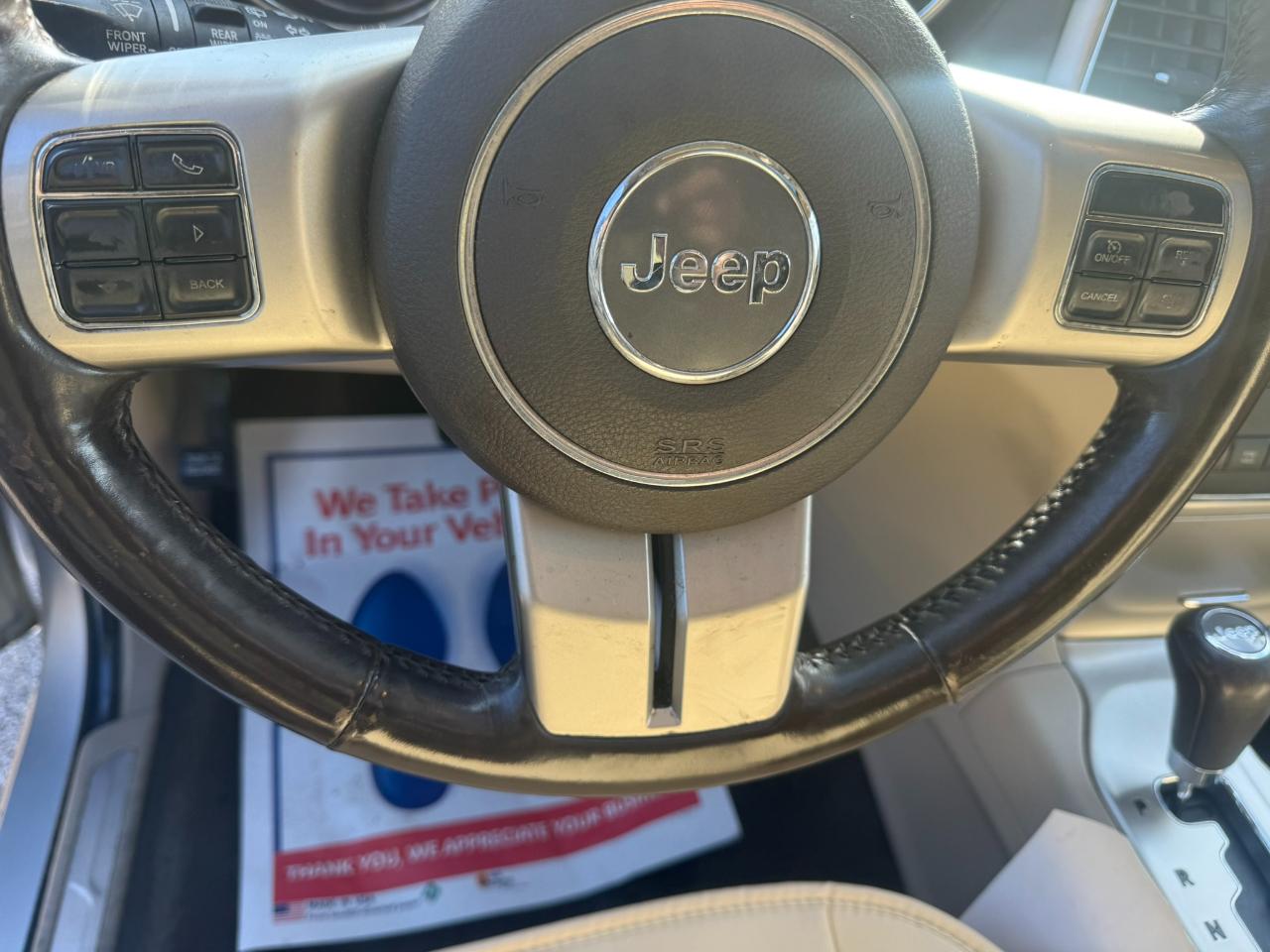 Jeep Grand Cherokee 4WD 4dr Overland 2011