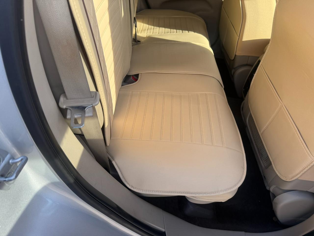 Jeep Grand Cherokee 4WD 4dr Overland 2011