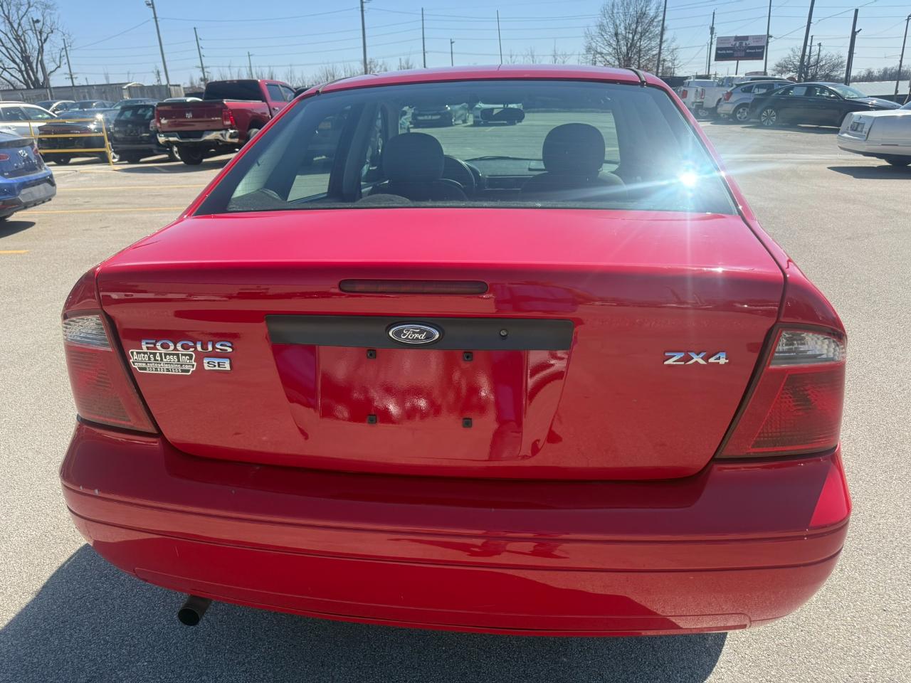 Ford Focus 4dr Sdn ZX4 SES 2006