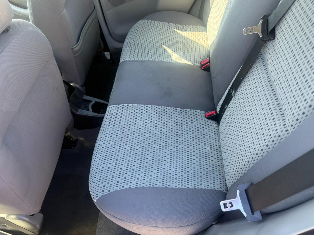 Ford Focus 4dr Sdn ZX4 SES 2006