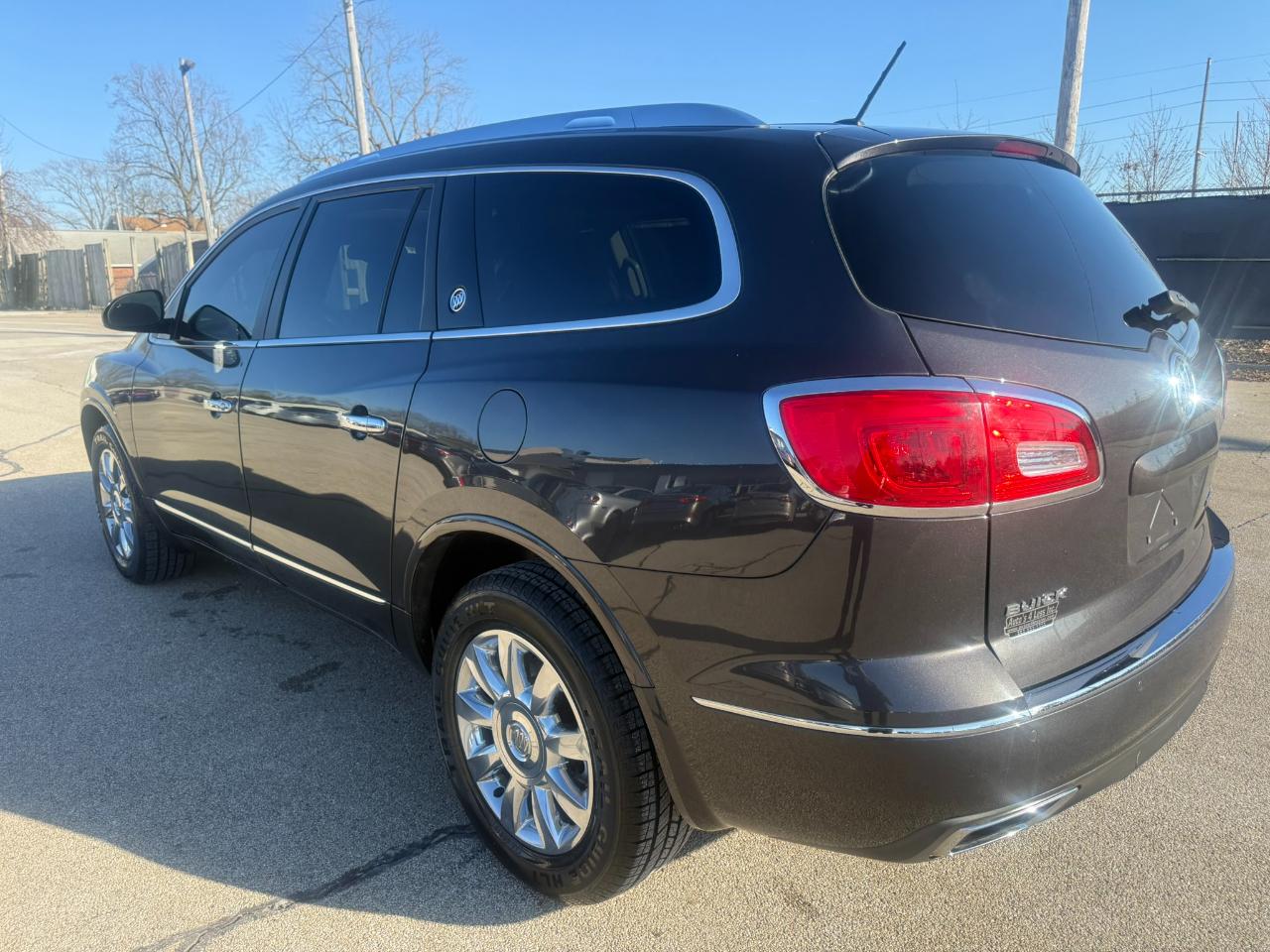 Buick Enclave FWD 4dr Leather 2015