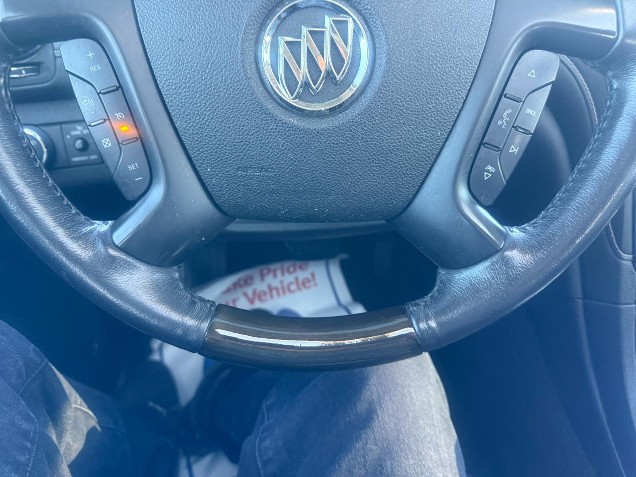 Buick Enclave FWD 4dr Leather 2015