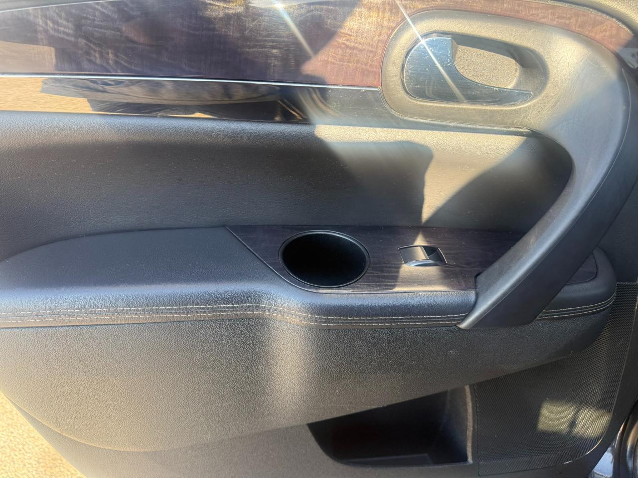 Buick Enclave FWD 4dr Leather 2015