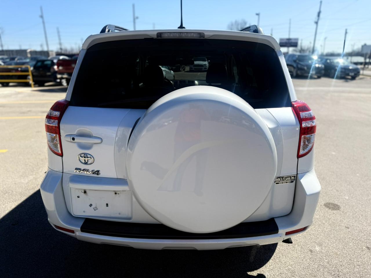 Toyota RAV4 FWD 4dr 4-cyl 4-Spd AT Ltd (Natl) 2011