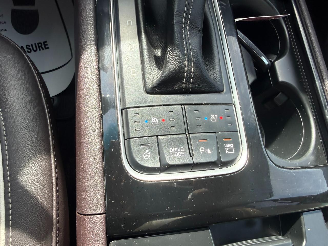 Kia Sedona 4dr Wgn SX-L 2015