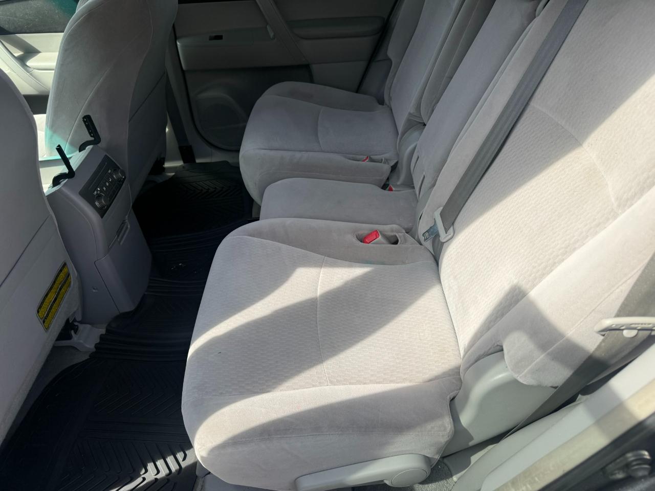 Toyota Highlander 4WD 4dr Base (Natl) 2008