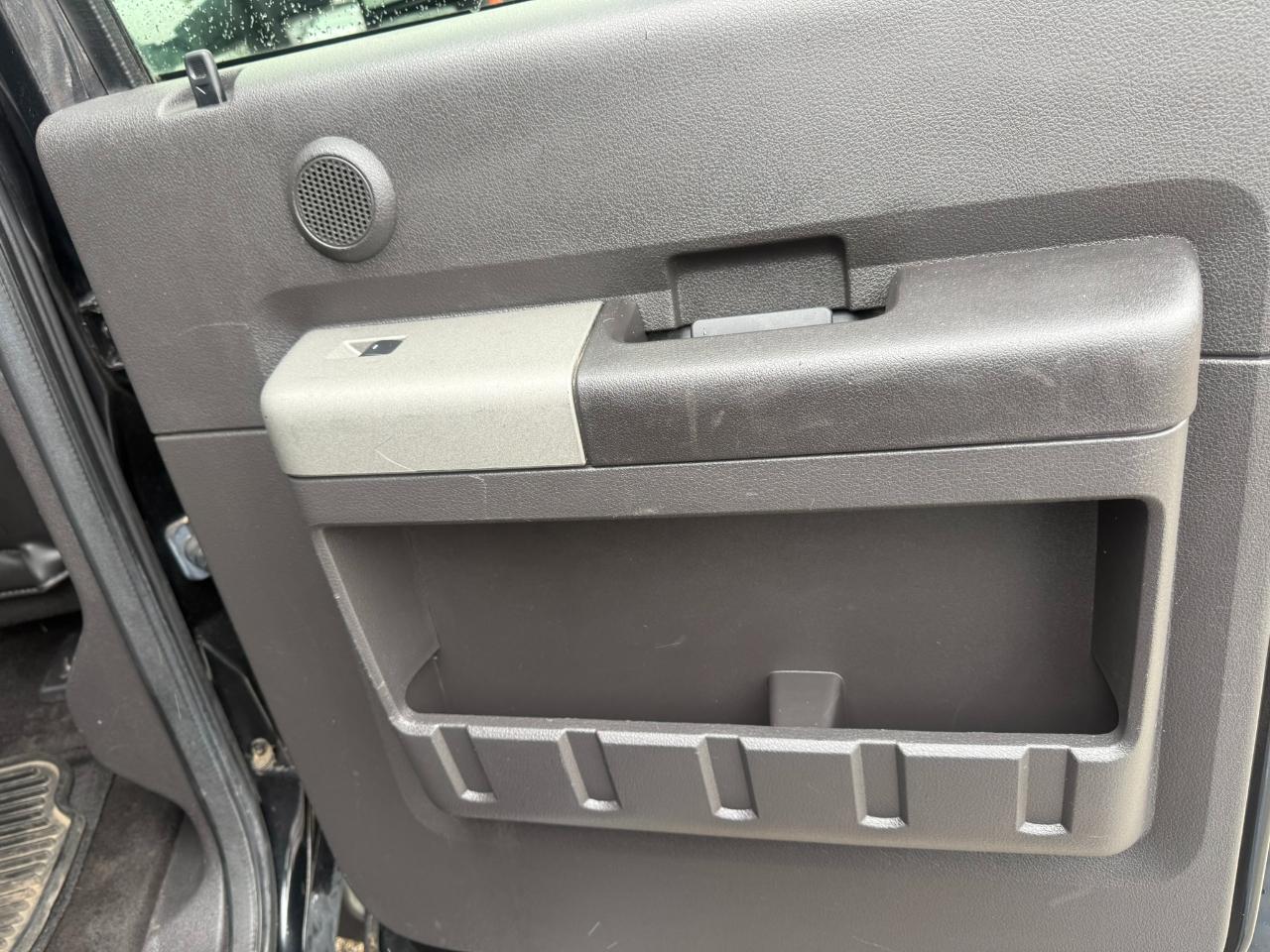 Ford Super Duty F-250 SRW 4WD Crew Cab 156" King Ranch 2011