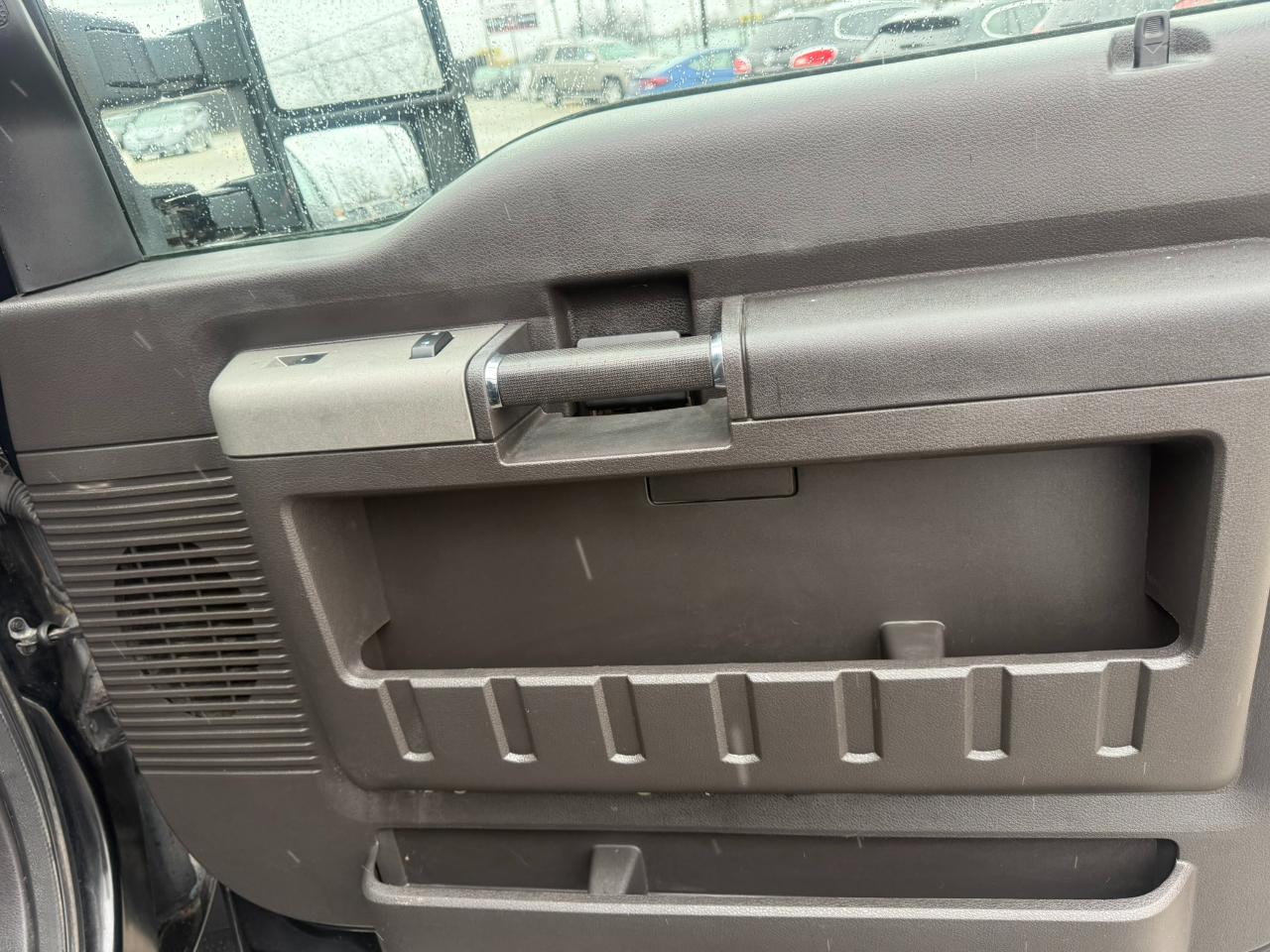 Ford Super Duty F-250 SRW 4WD Crew Cab 156" King Ranch 2011