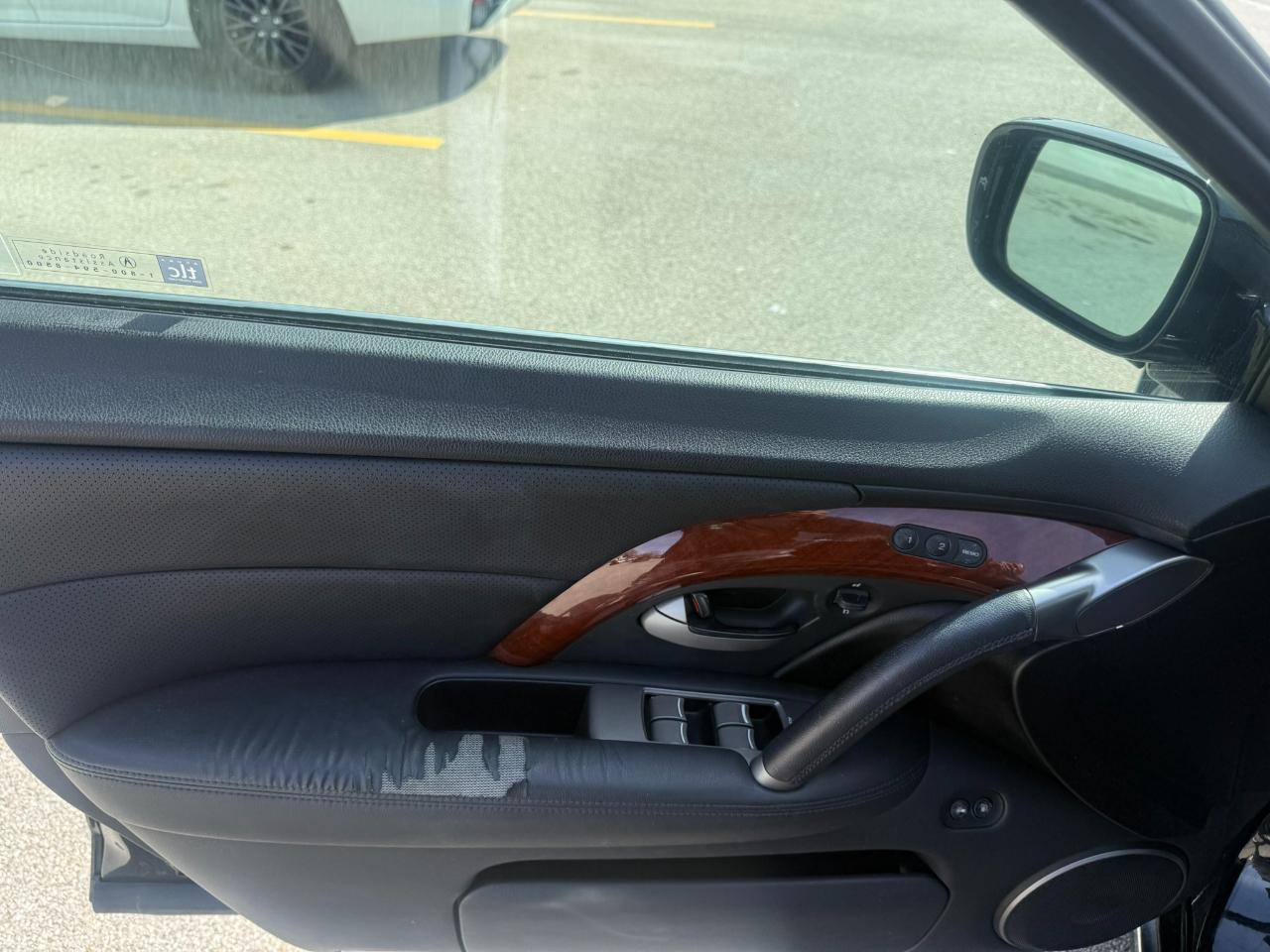 Acura RL 4dr Sdn (Natl) 2009