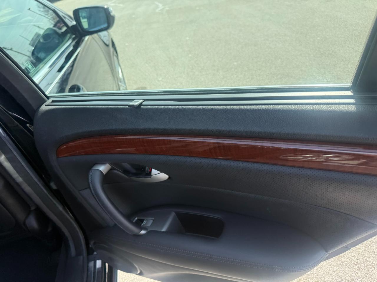 Acura RL 4dr Sdn (Natl) 2009