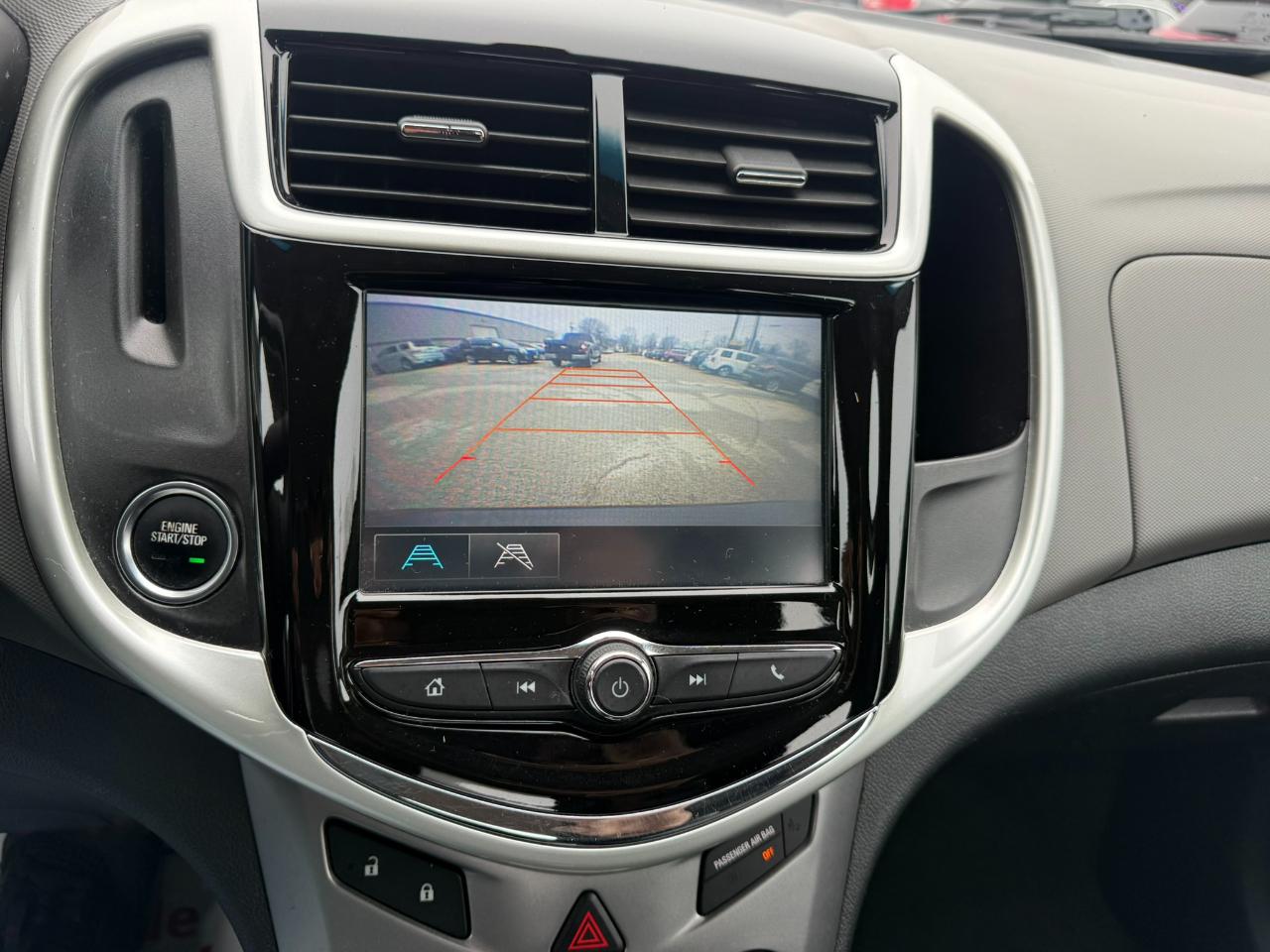 Chevrolet Sonic 4dr Sdn Auto Premier 2017