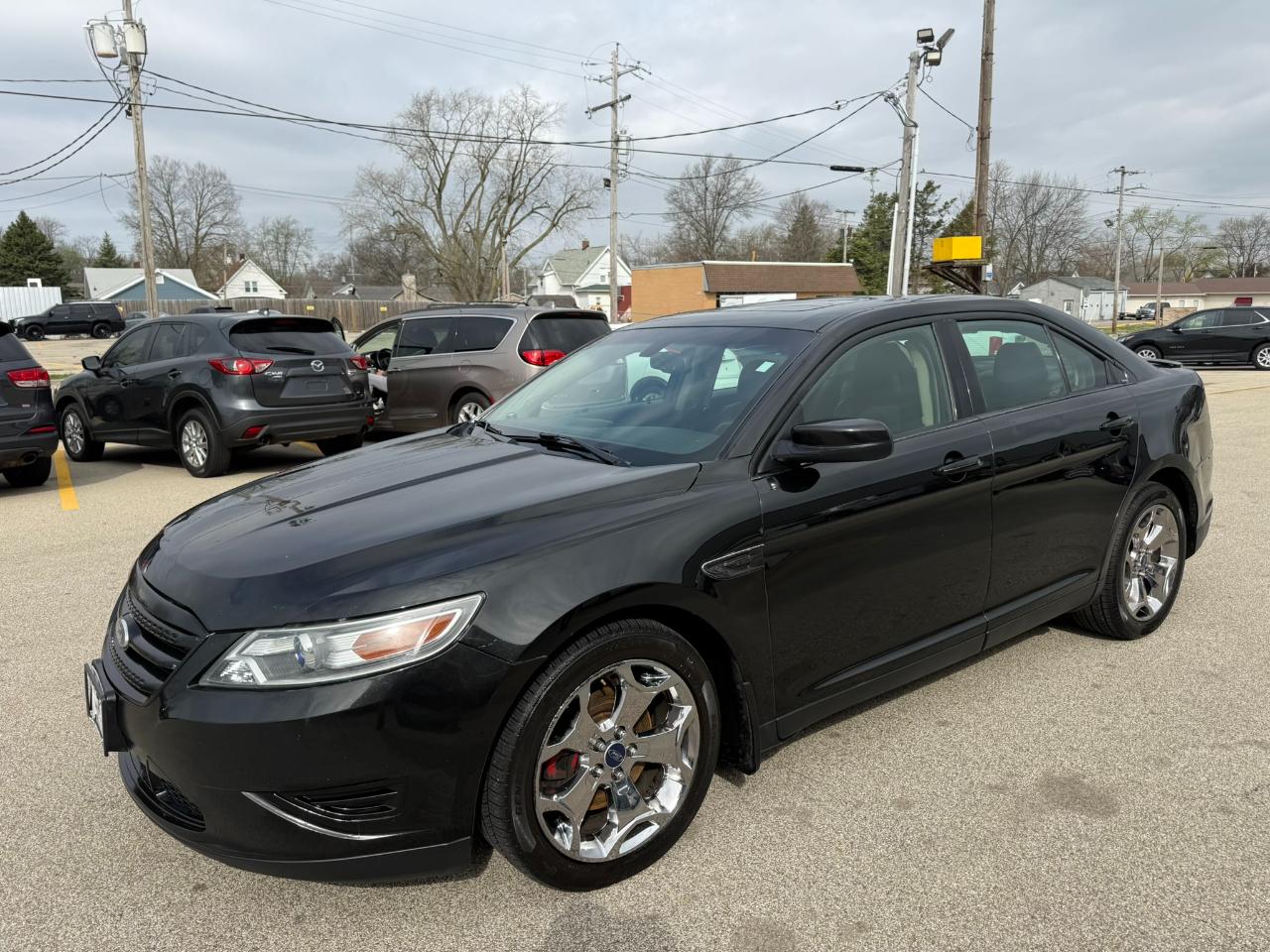 Ford Taurus 4dr Sdn SHO AWD 2011