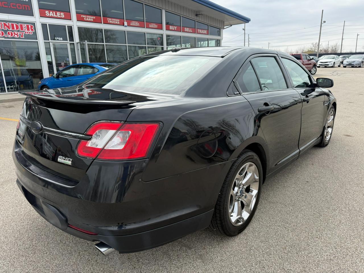 Ford Taurus 4dr Sdn SHO AWD 2011