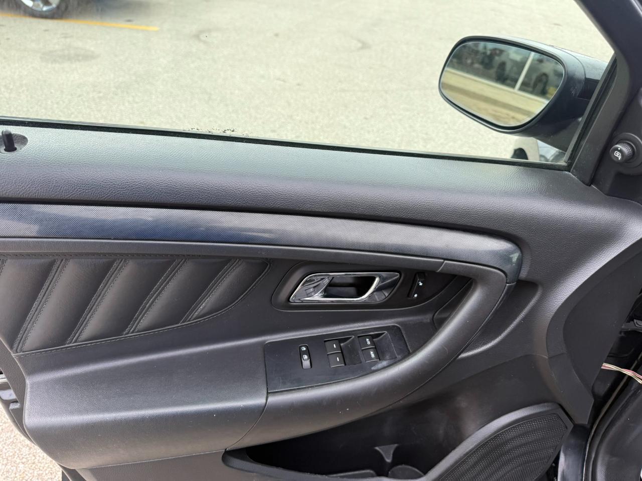 Ford Taurus 4dr Sdn SHO AWD 2011