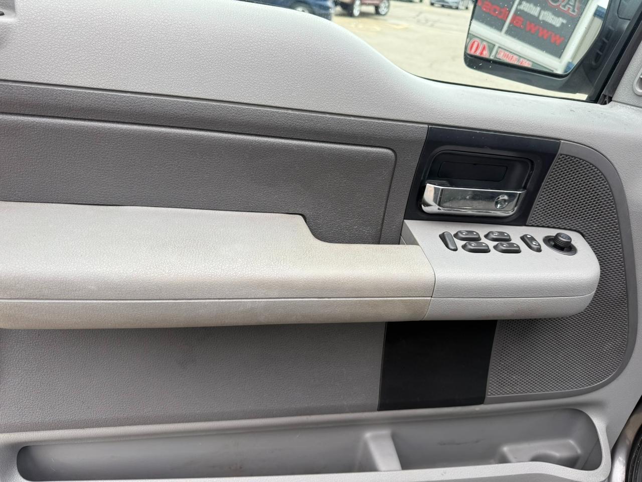 Ford F-150 Supercab 139" XLT 4WD 2006