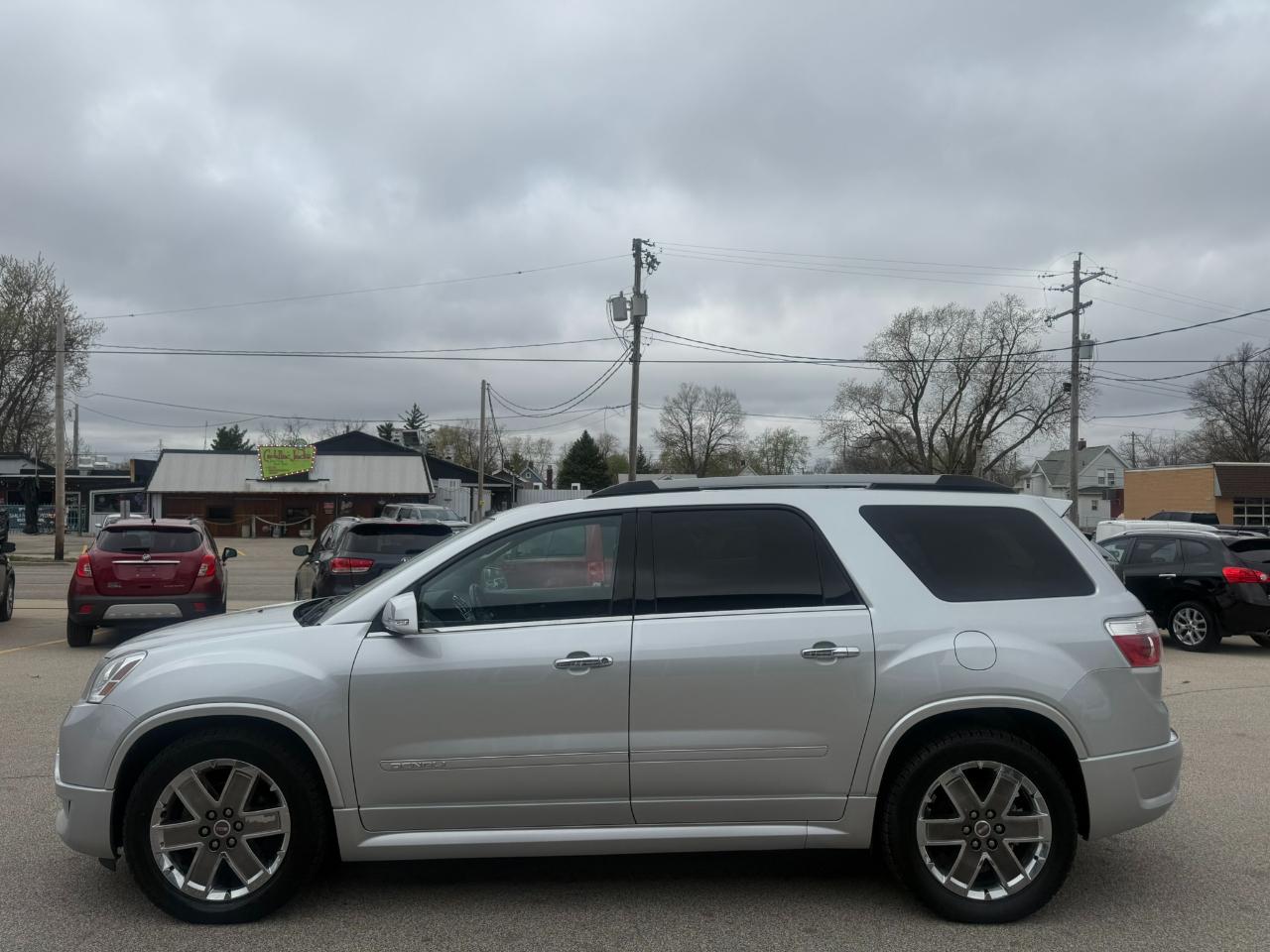 GMC Acadia AWD 4dr Denali 2011