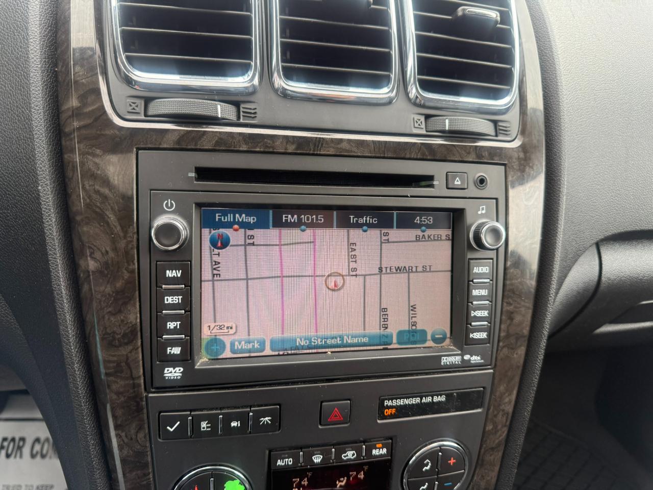 GMC Acadia AWD 4dr Denali 2011