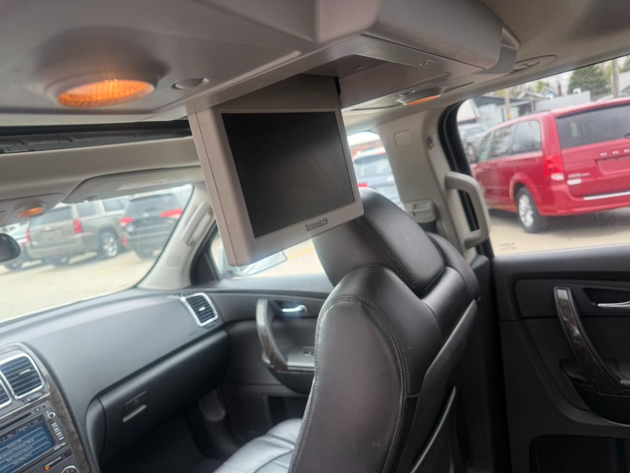 GMC Acadia AWD 4dr Denali 2011