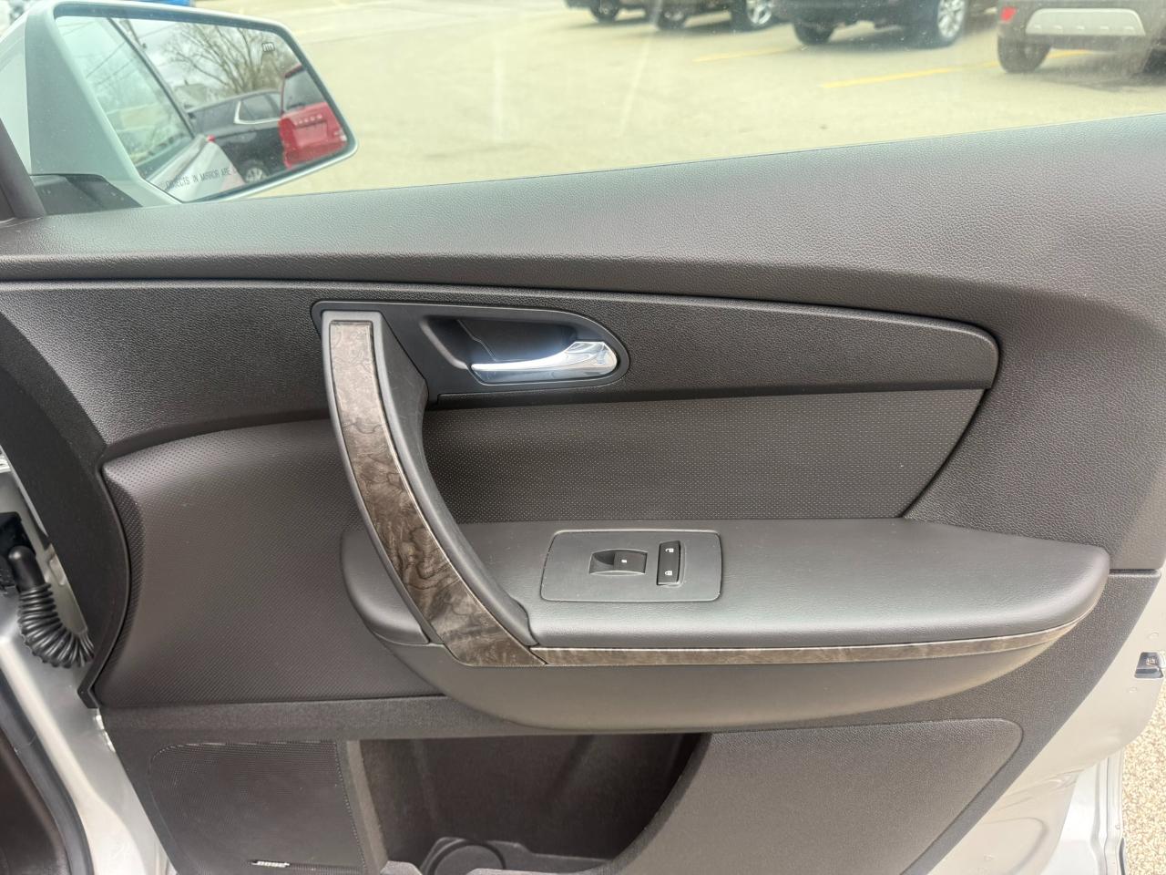 GMC Acadia AWD 4dr Denali 2011