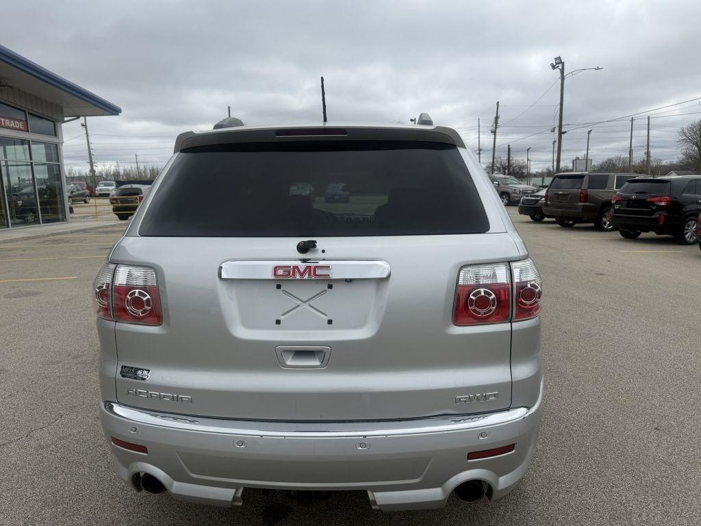 GMC Acadia AWD 4dr Denali 2011