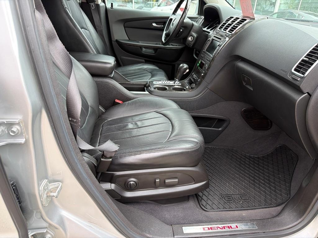 GMC Acadia AWD 4dr Denali 2011