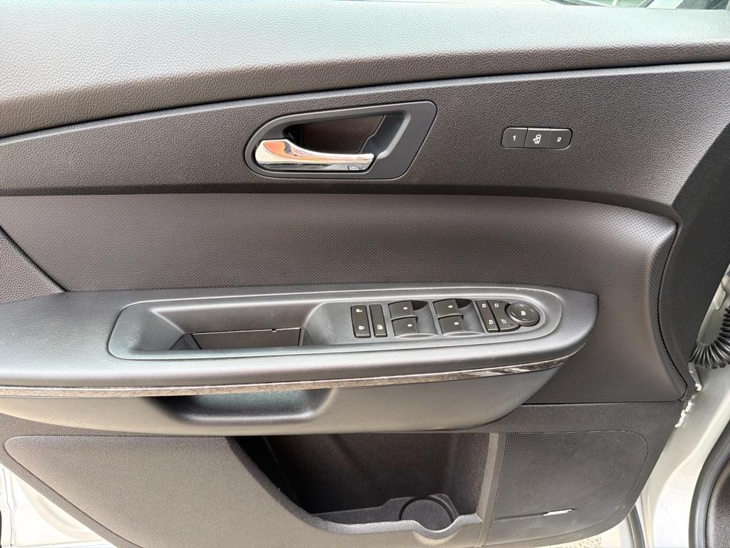 GMC Acadia AWD 4dr Denali 2011